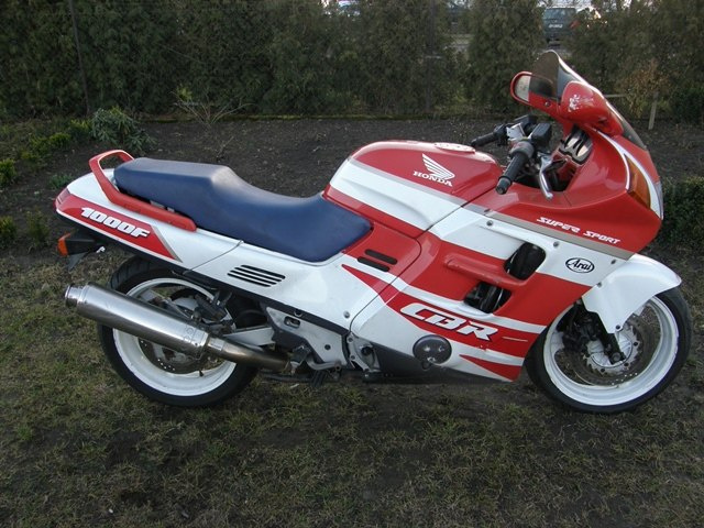 Honda cbr1000f максимальная скорость